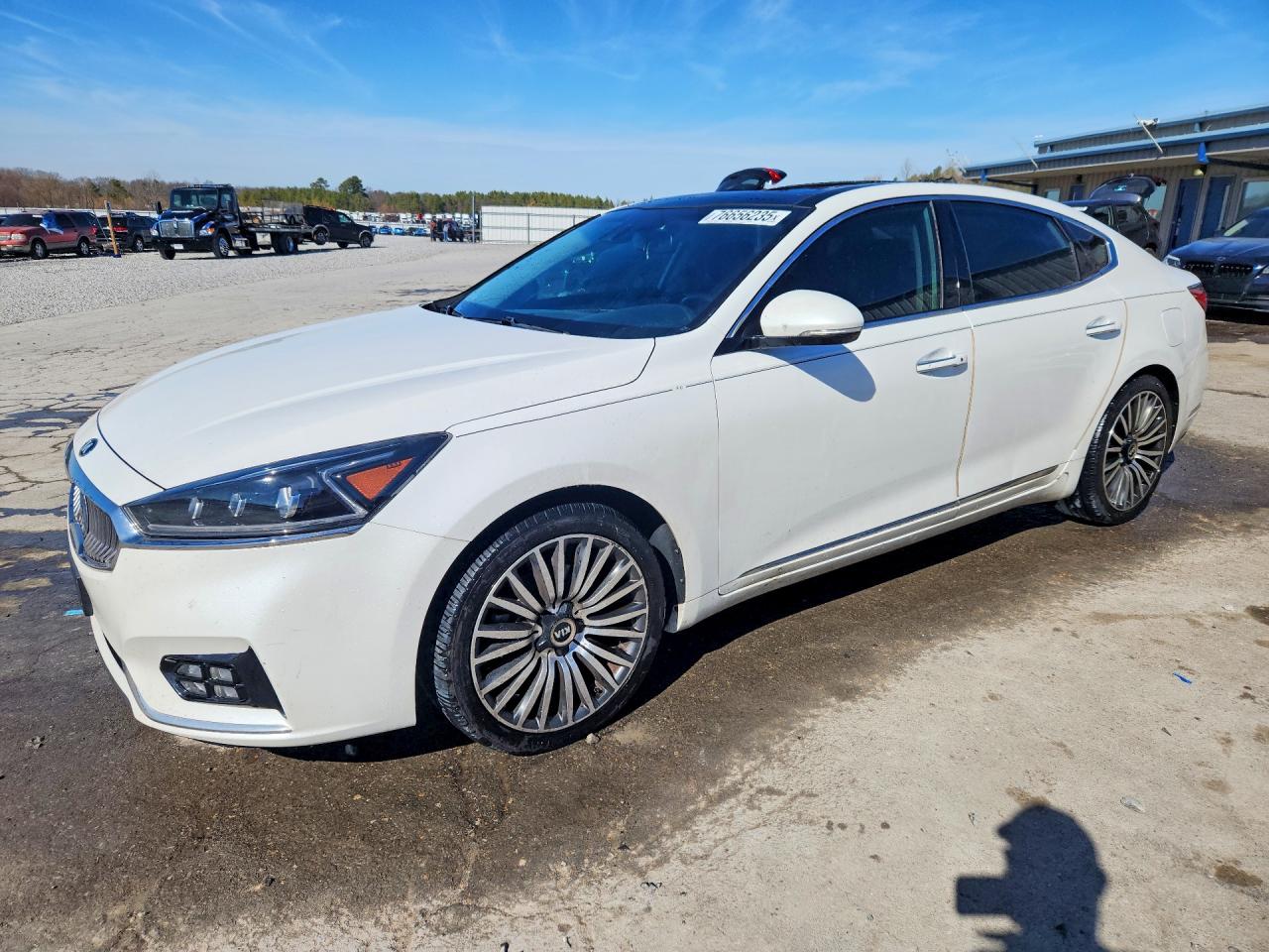 2017 Kia Cadenza