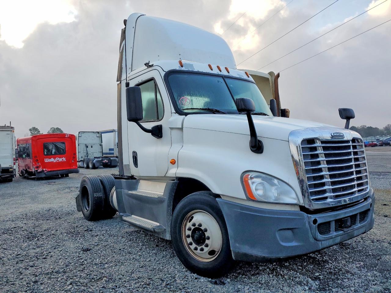 2016 Freightliner Cascadia 125