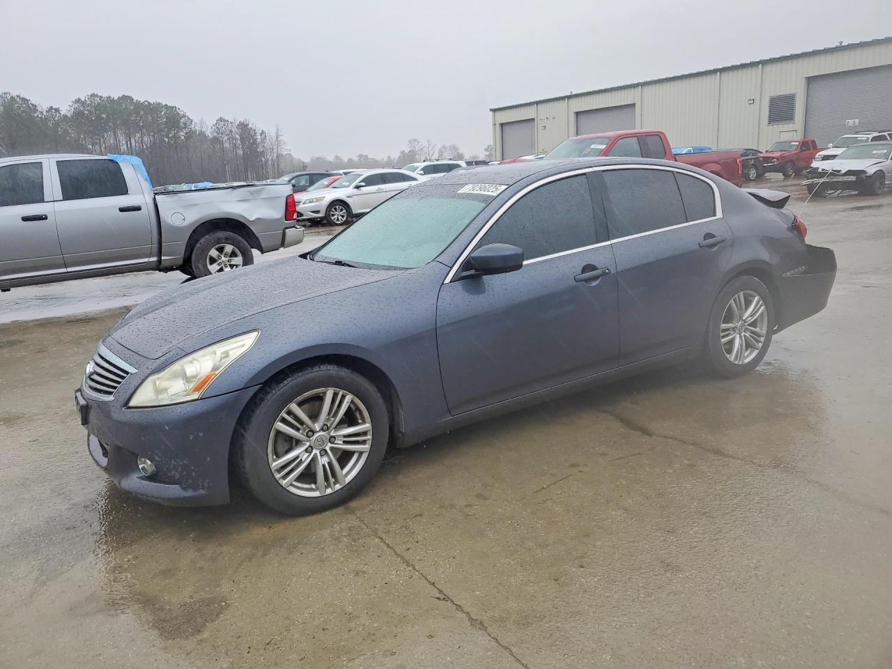 2012 Infiniti G37
