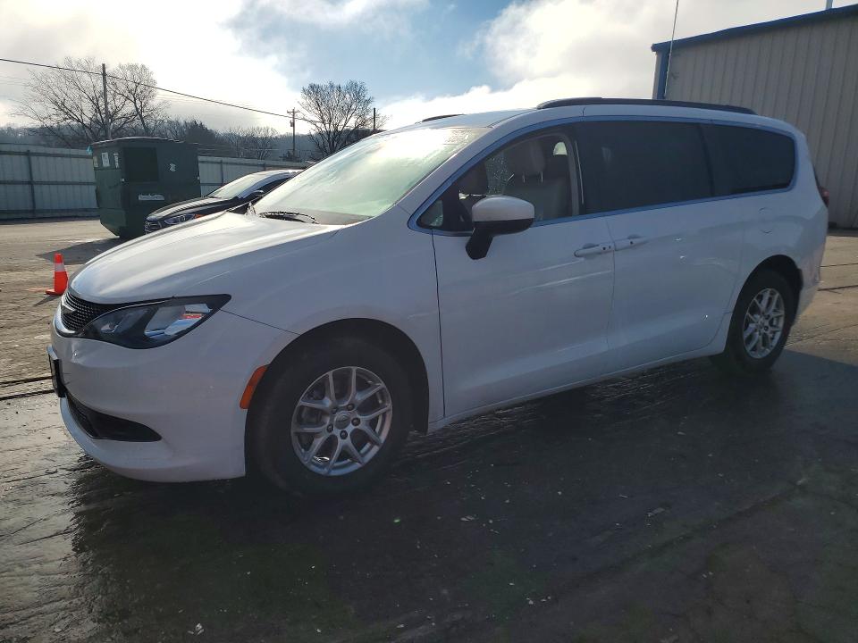 2021 Chrysler Voyager Lxi