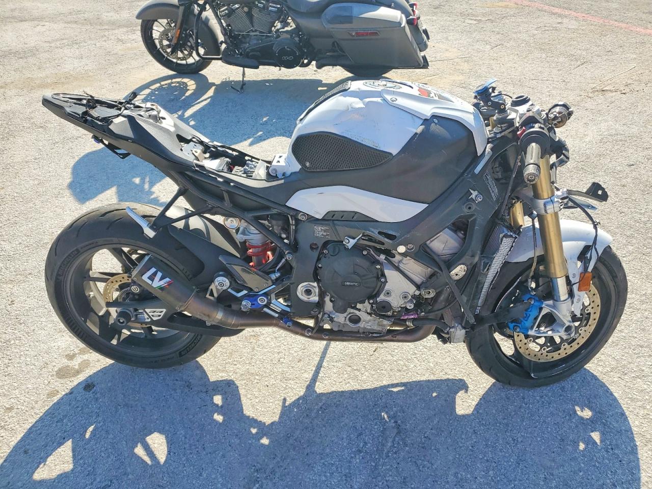 2024 BMW S 1000