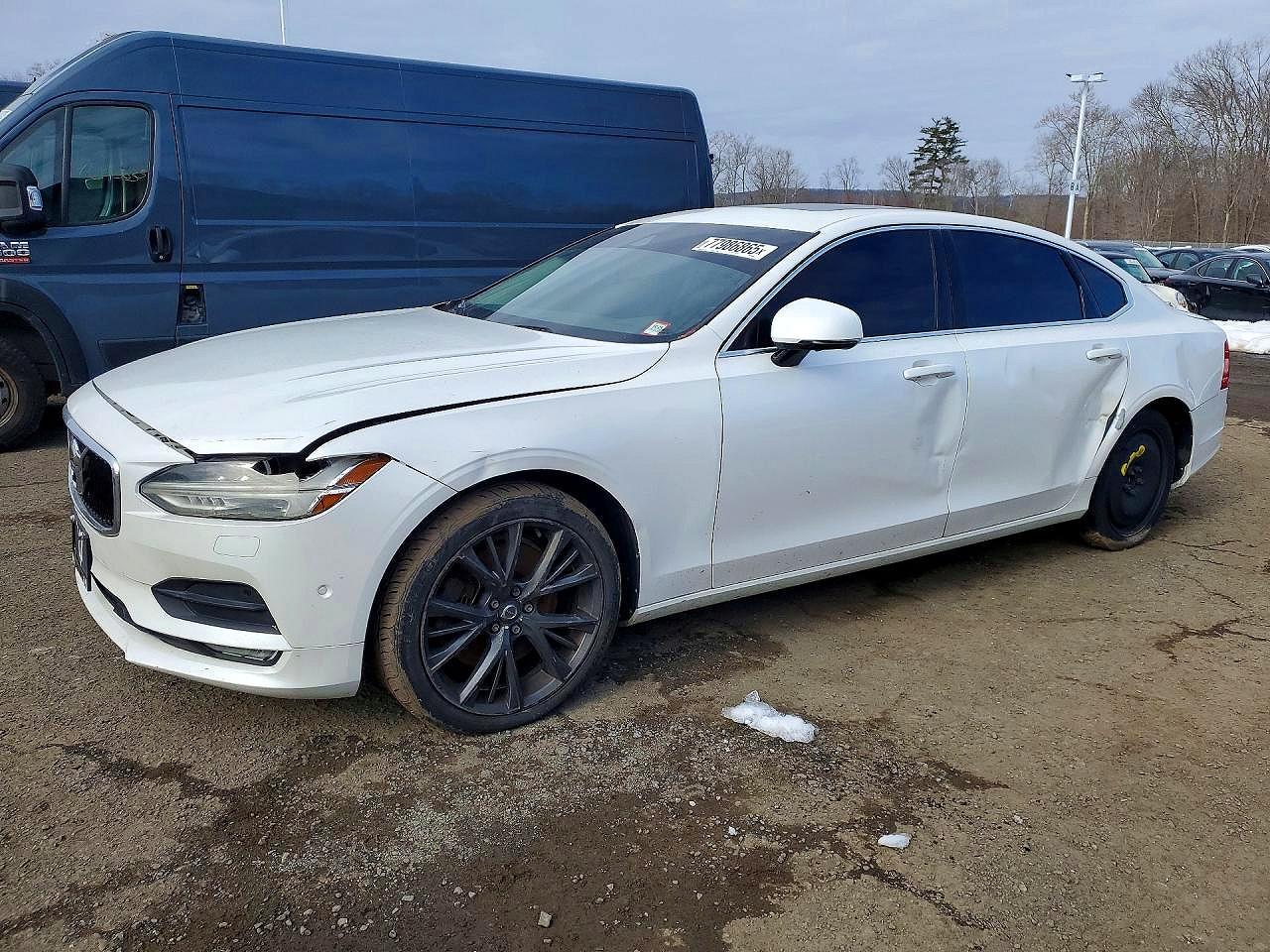 2018 Volvo S90
