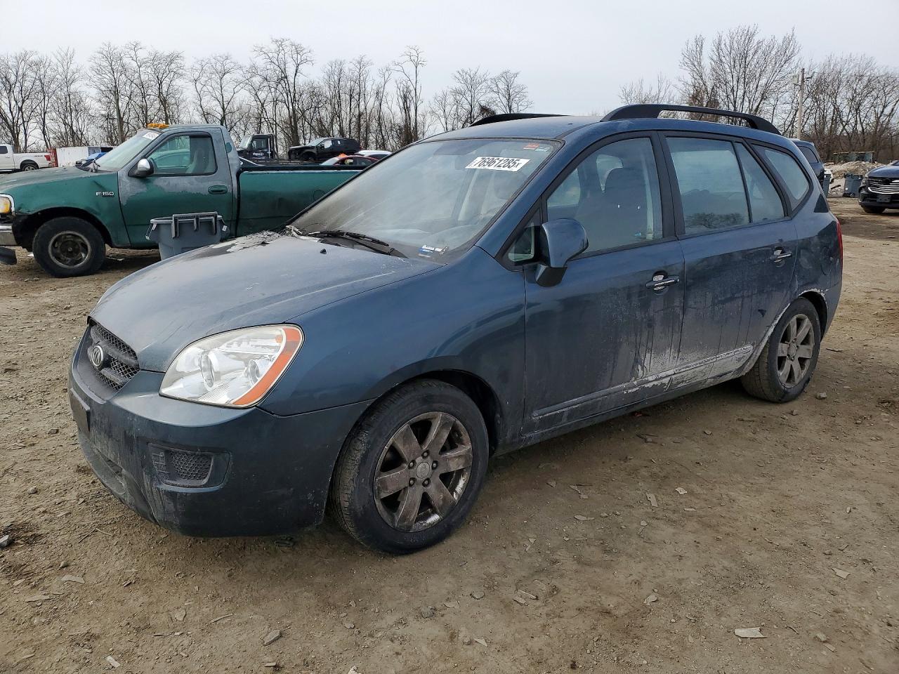 2009 Kia Rondo