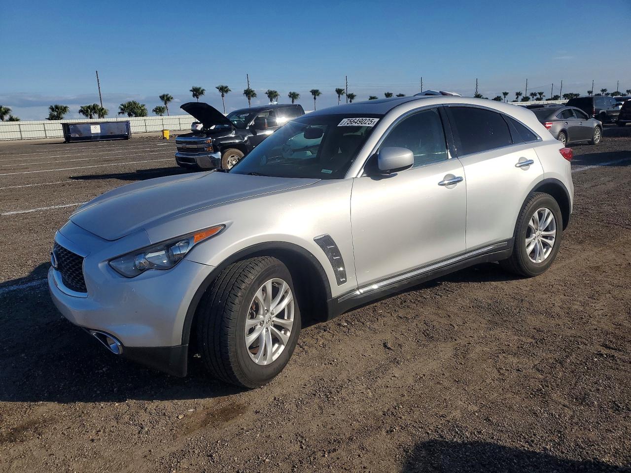 2017 Infiniti QX70