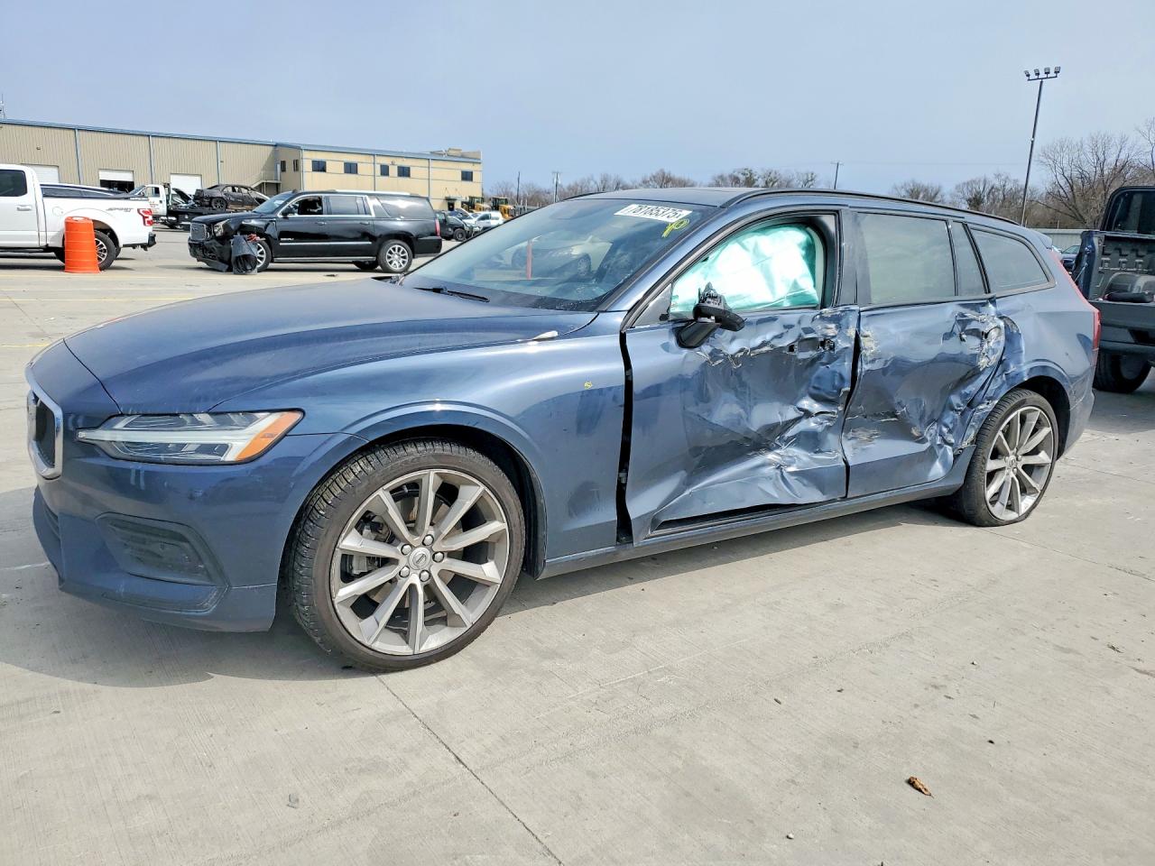 2020 Volvo V60