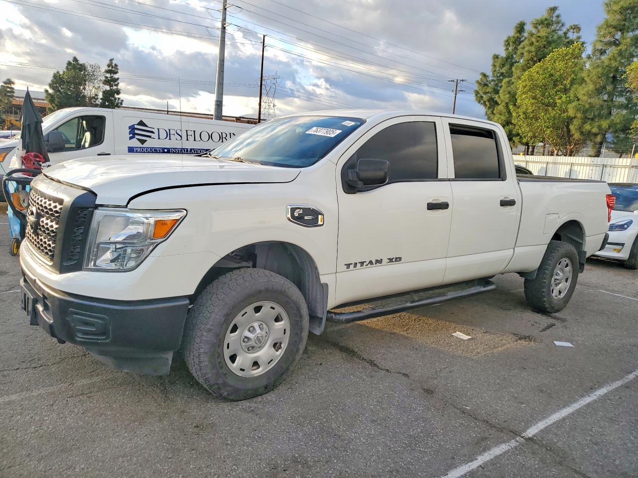 2017 Nissan Titan