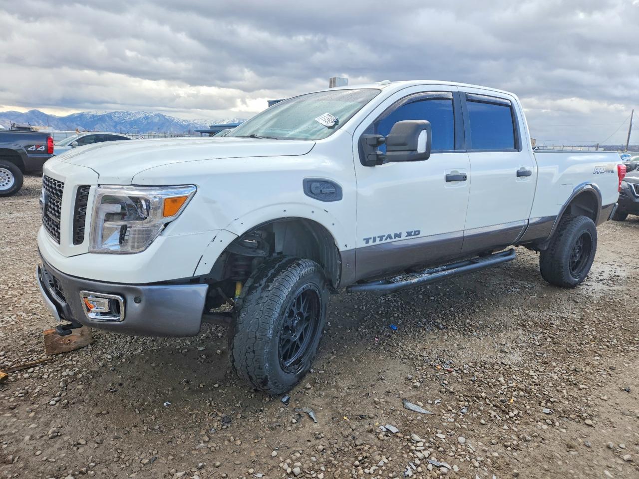 2016 Nissan Titan