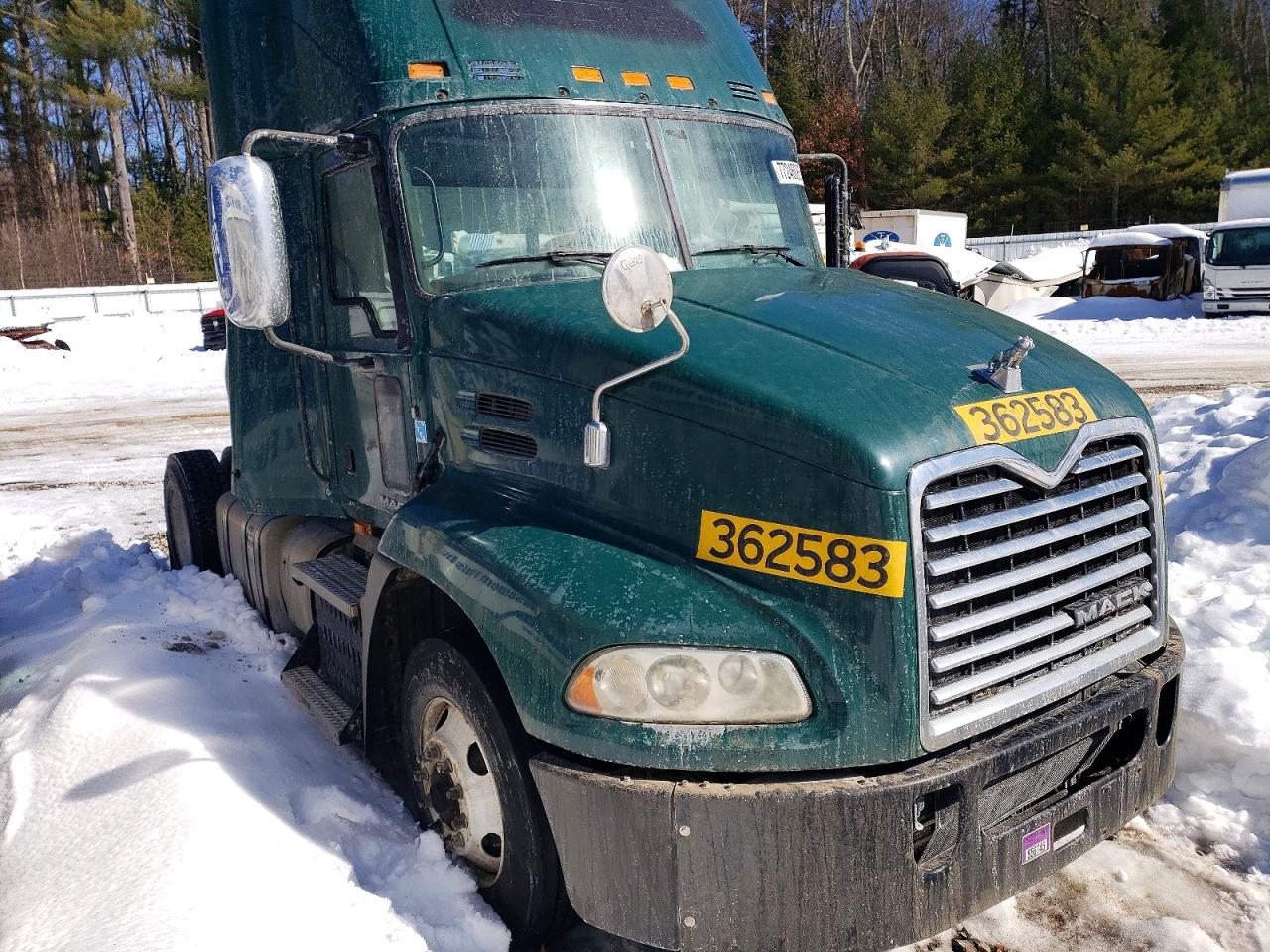 2017 Mack Cxu613