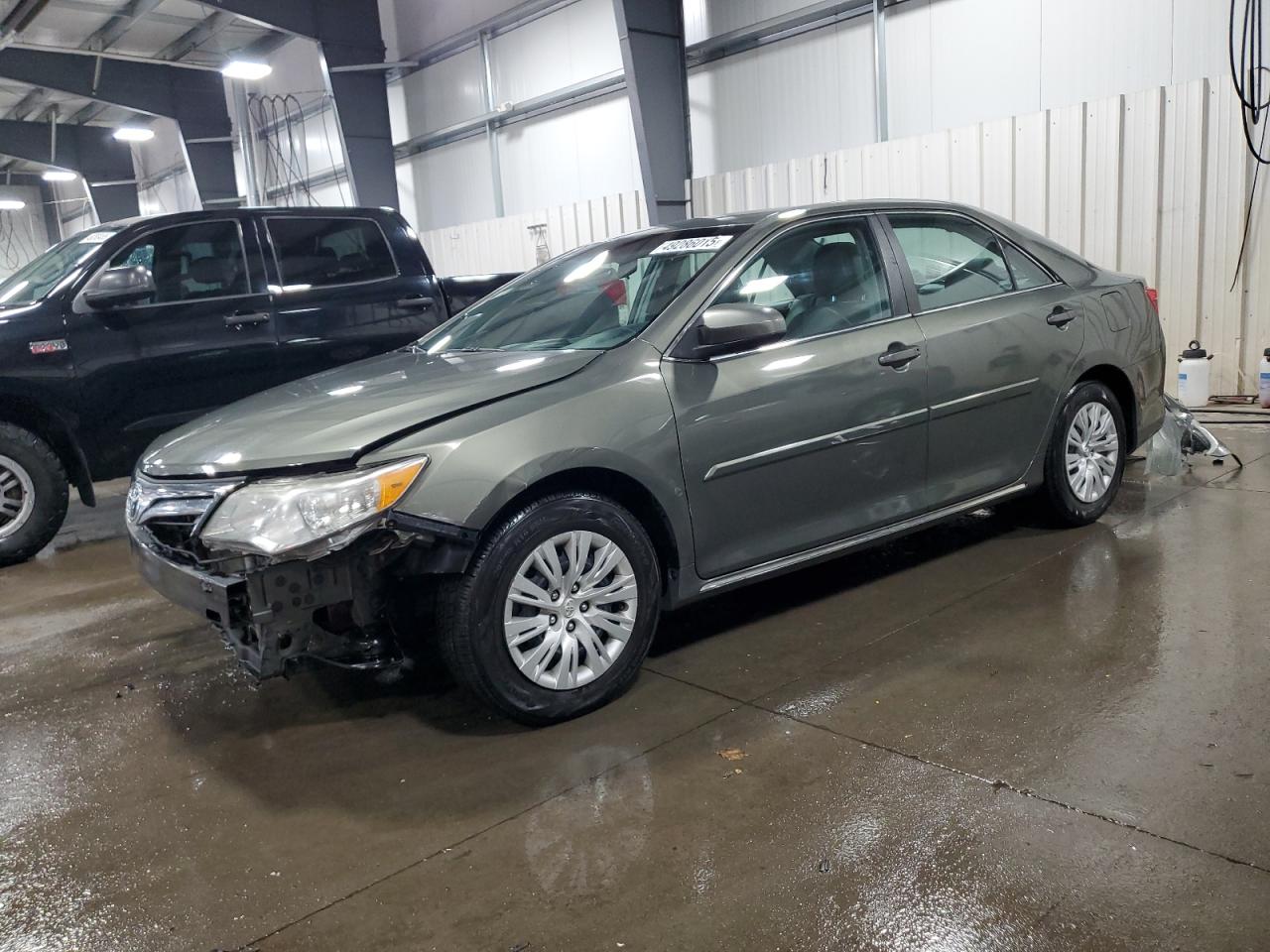 2013 Toyota Camry l L
