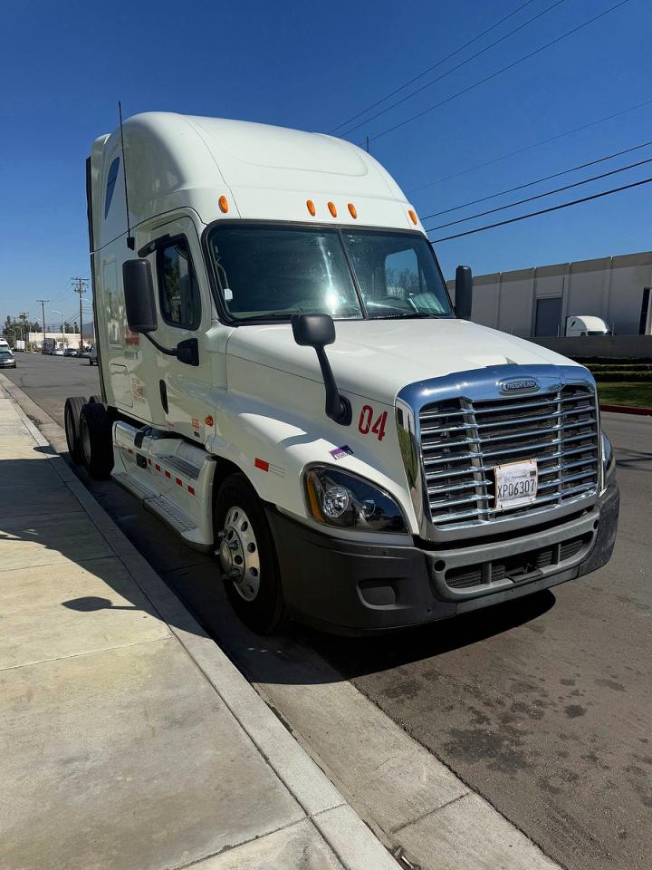 2012 Freightliner Cascadia 125