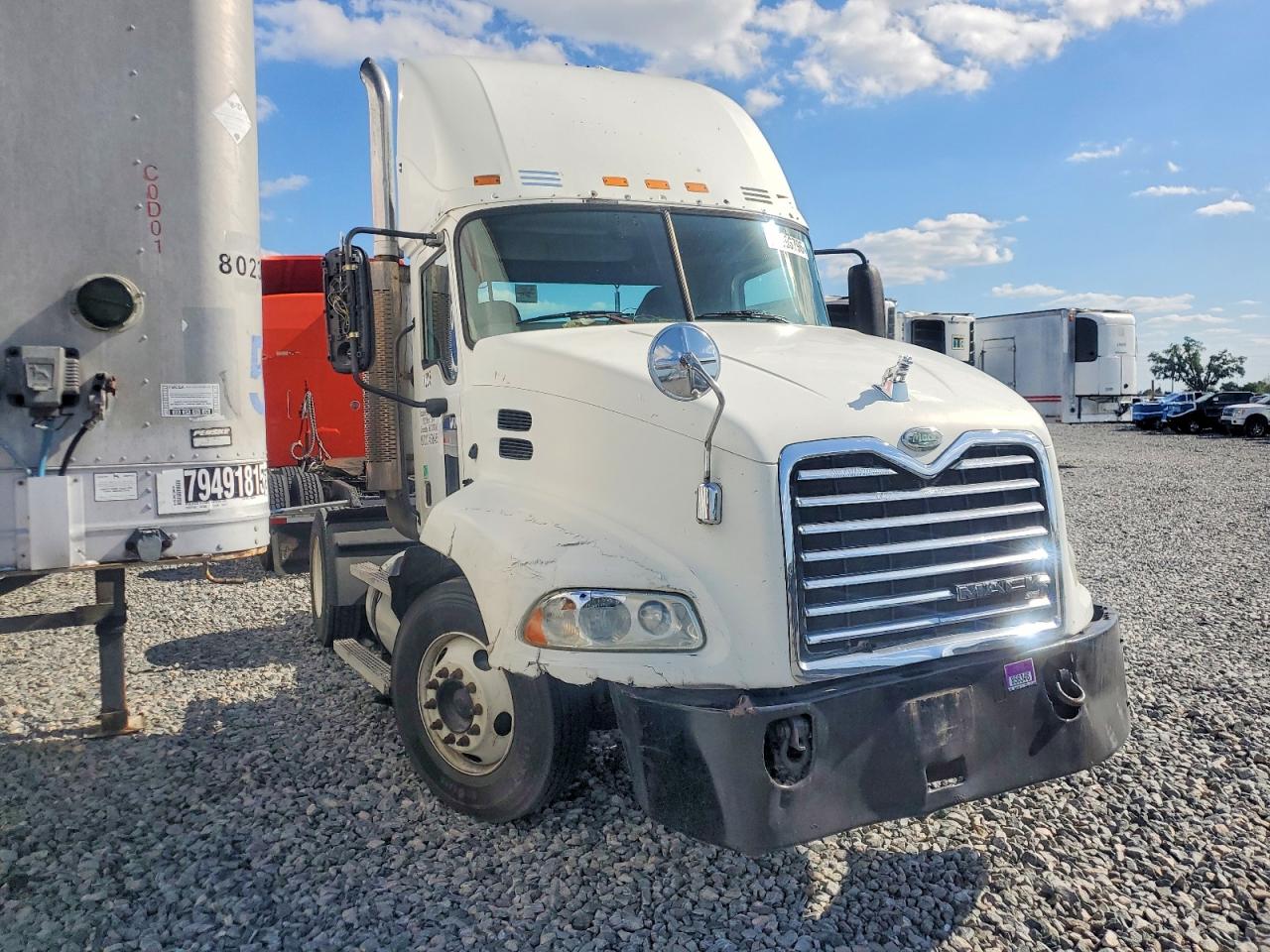 Mack Semi