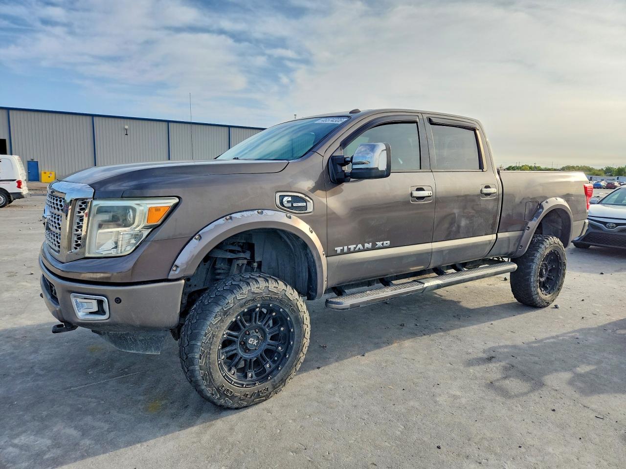 Nissan Titan