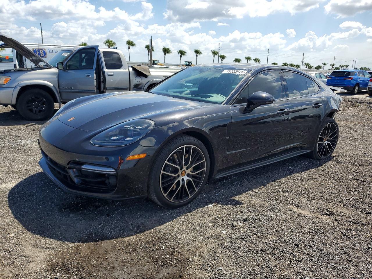 2022 Porsche Panamera