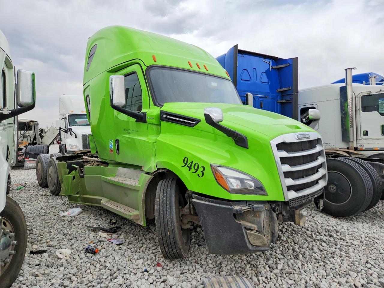 2020 Freightliner Cascadia 126