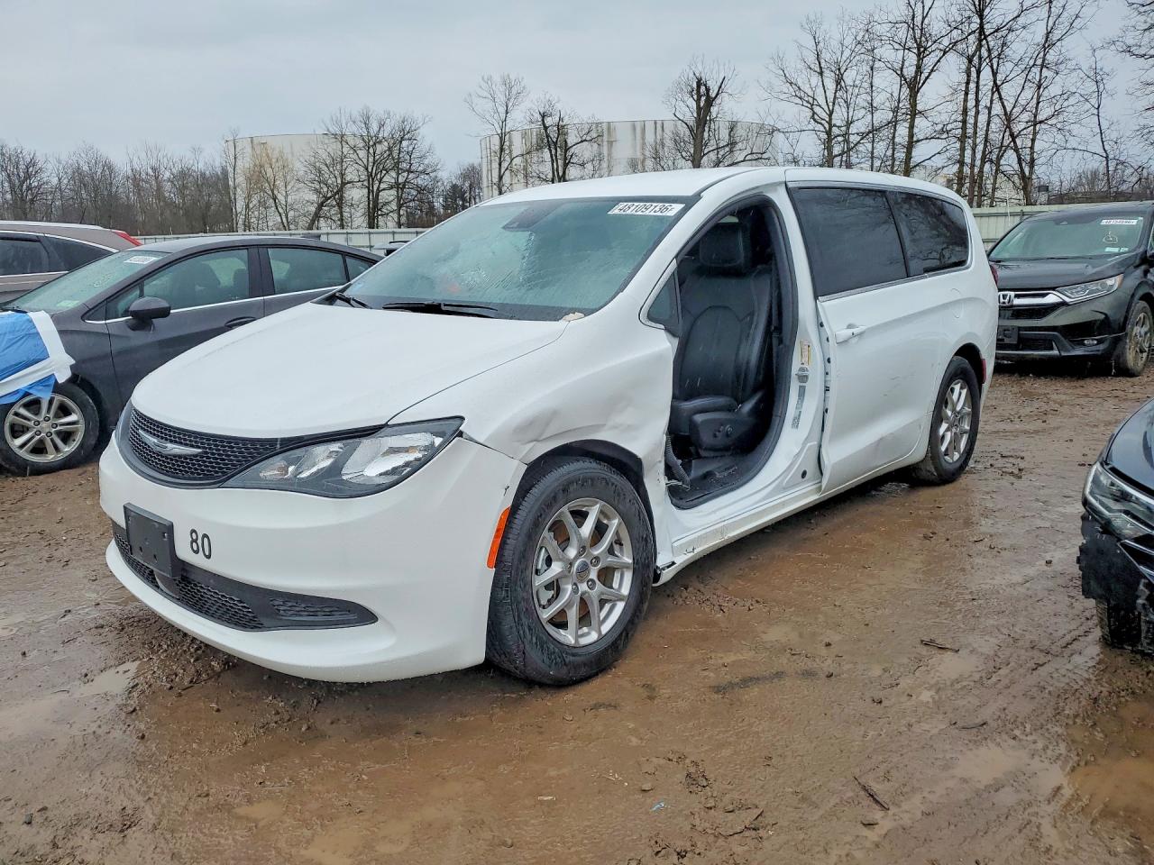 2025 Chrysler Voyager