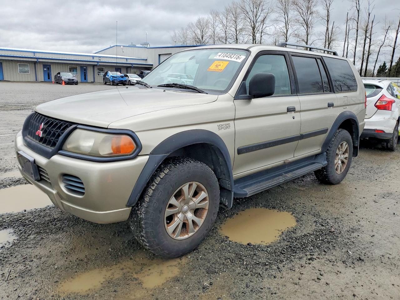 2001 Mitsubishi Montero