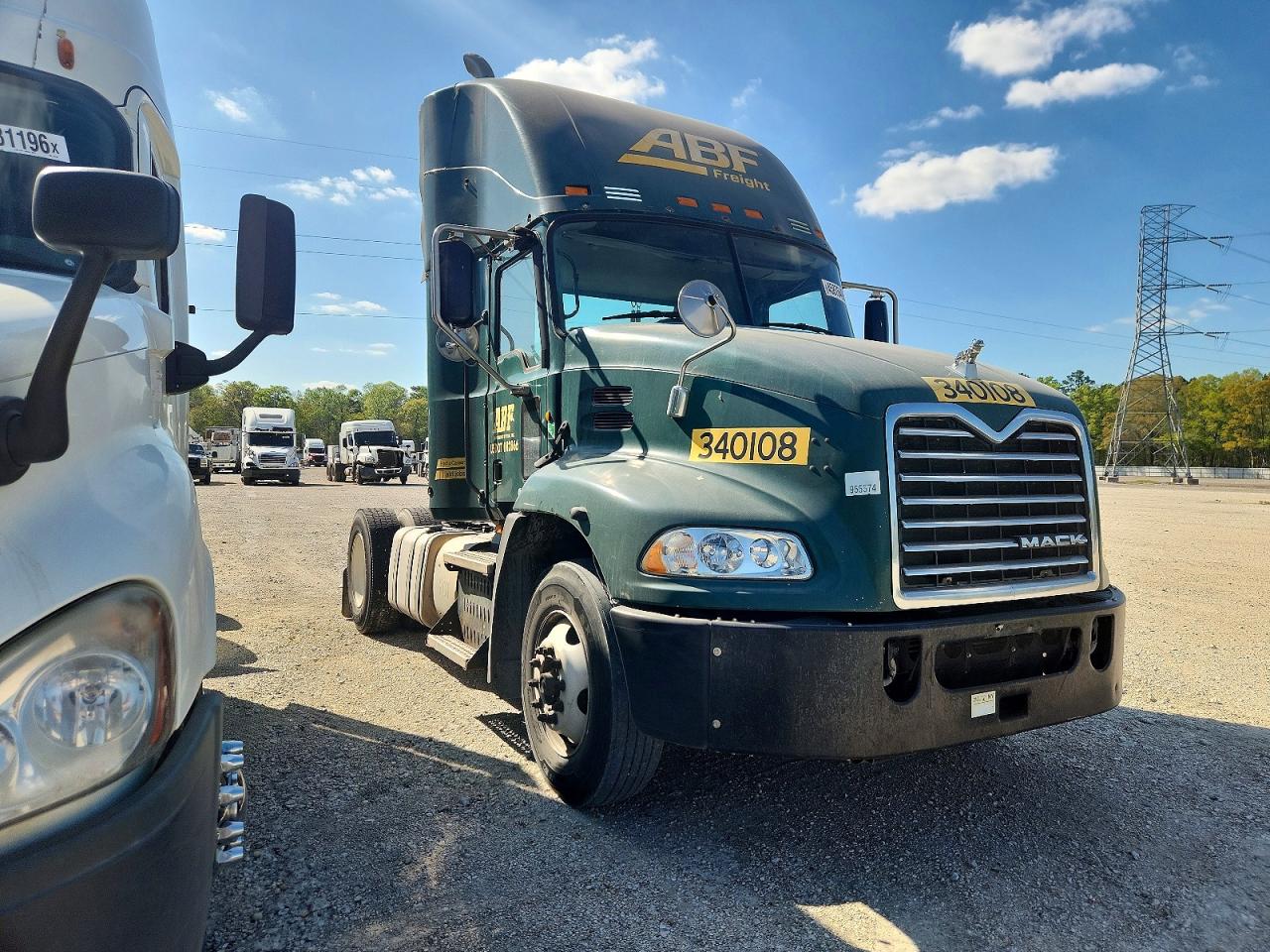 2015 Mack Cxu612