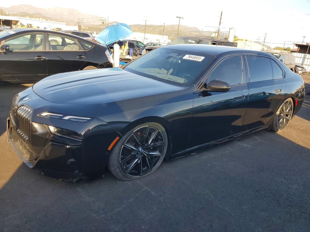 BMW i7