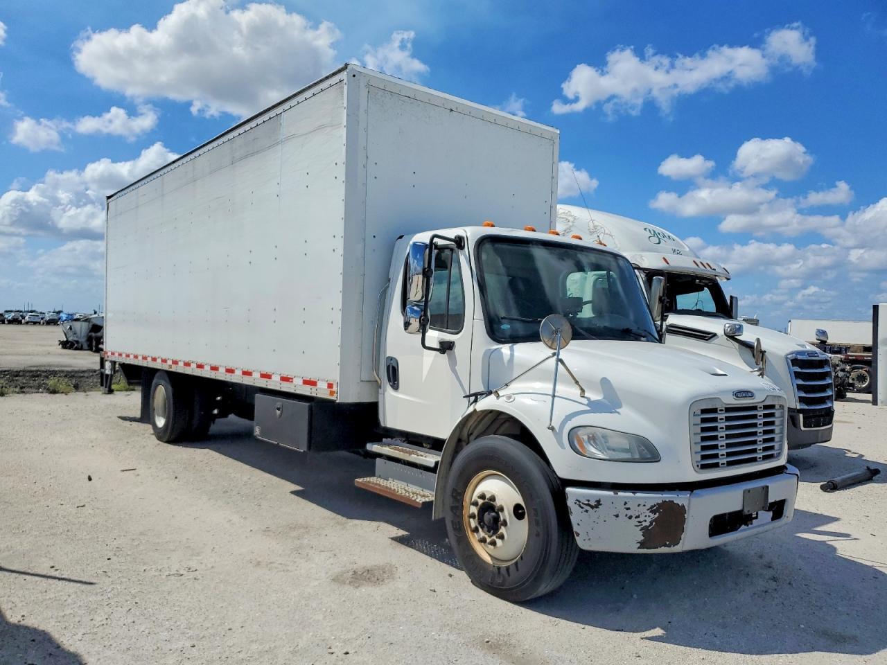 2017 Freightliner M2 106