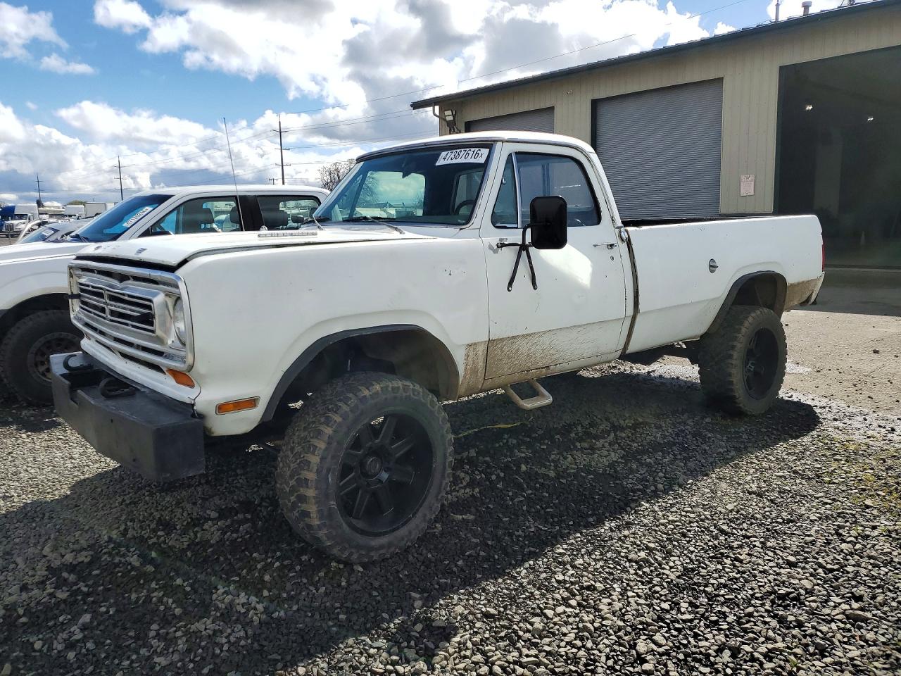 Dodge W200