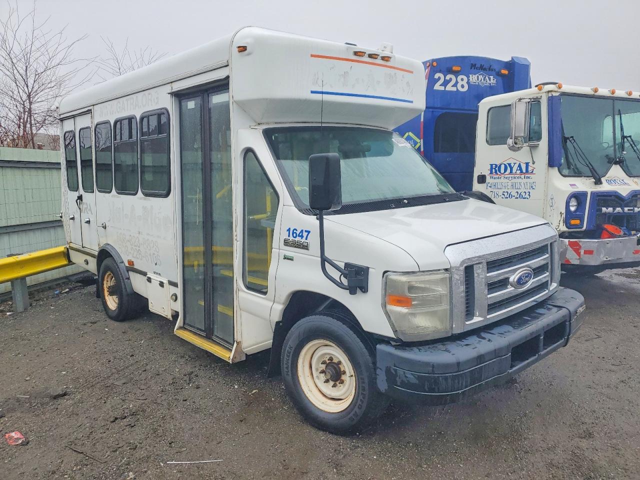 2016 Ford Econoline E350