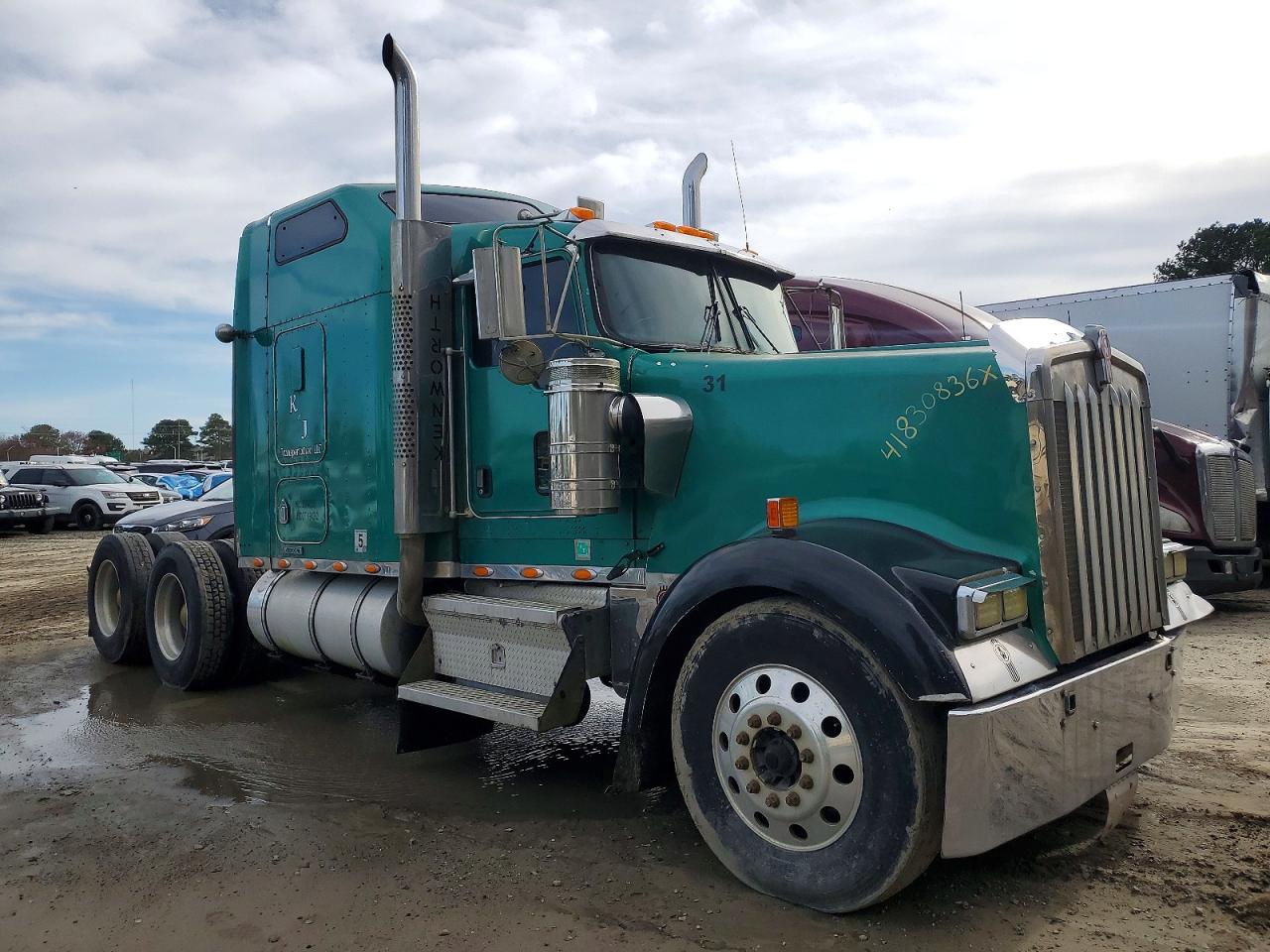 2006 Kenworth W990