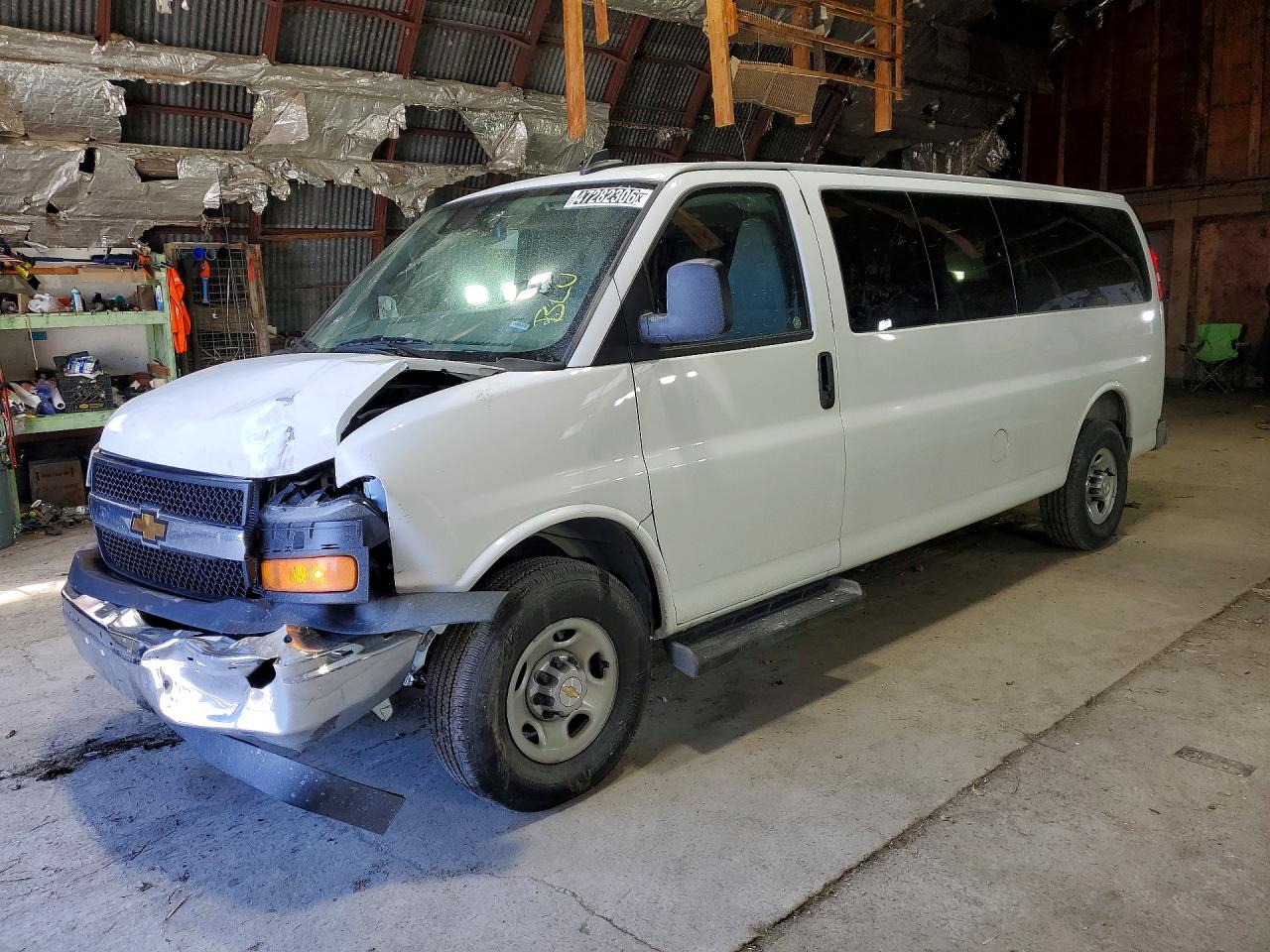 2025 Chevrolet Express 3500