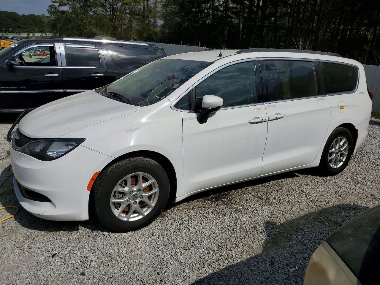 2021 Chrysler Voyager