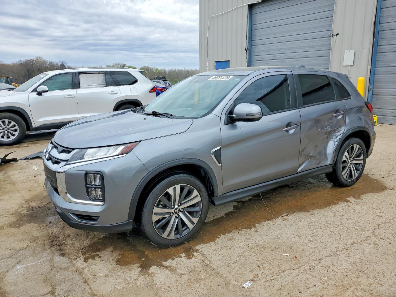 2022 Mits Outlander