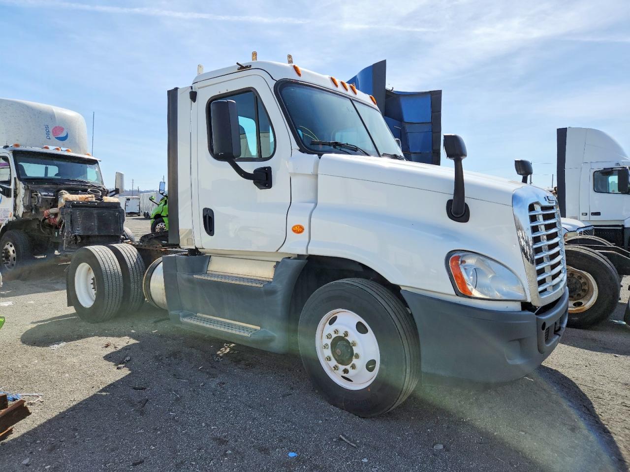 2016 Freightliner Cascadia 125