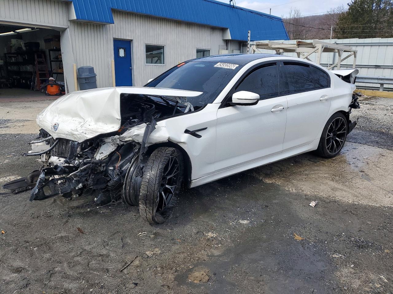 2022 BMW M5