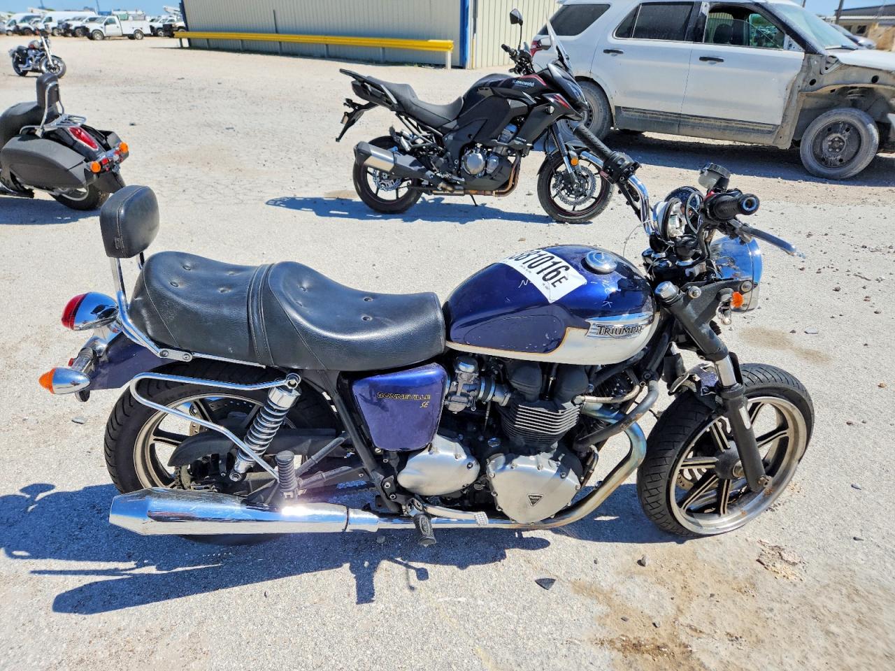 2011 Trum Bonneville