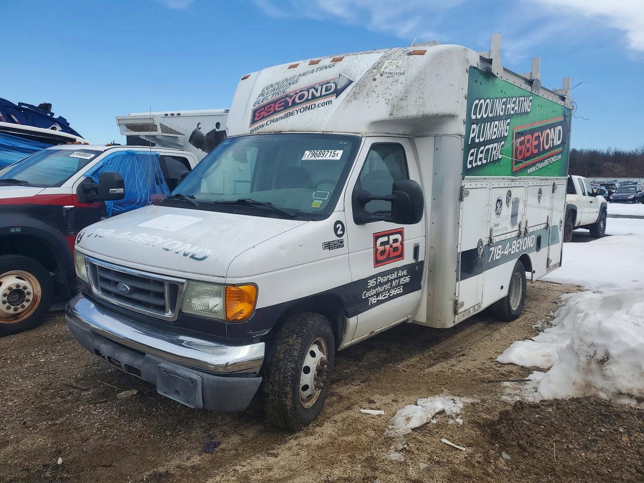 2005 Ford E-350