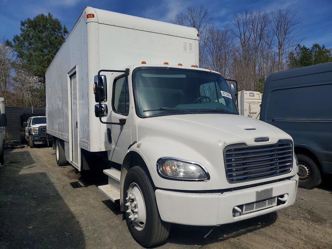 2013 Freightliner M2 106