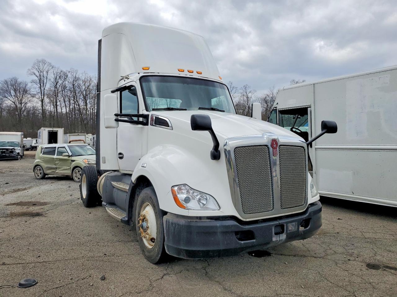 2016 Kenworth Construction