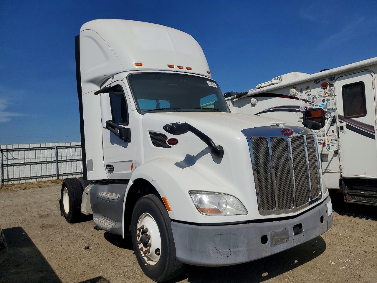 2017 Peterbilt 579