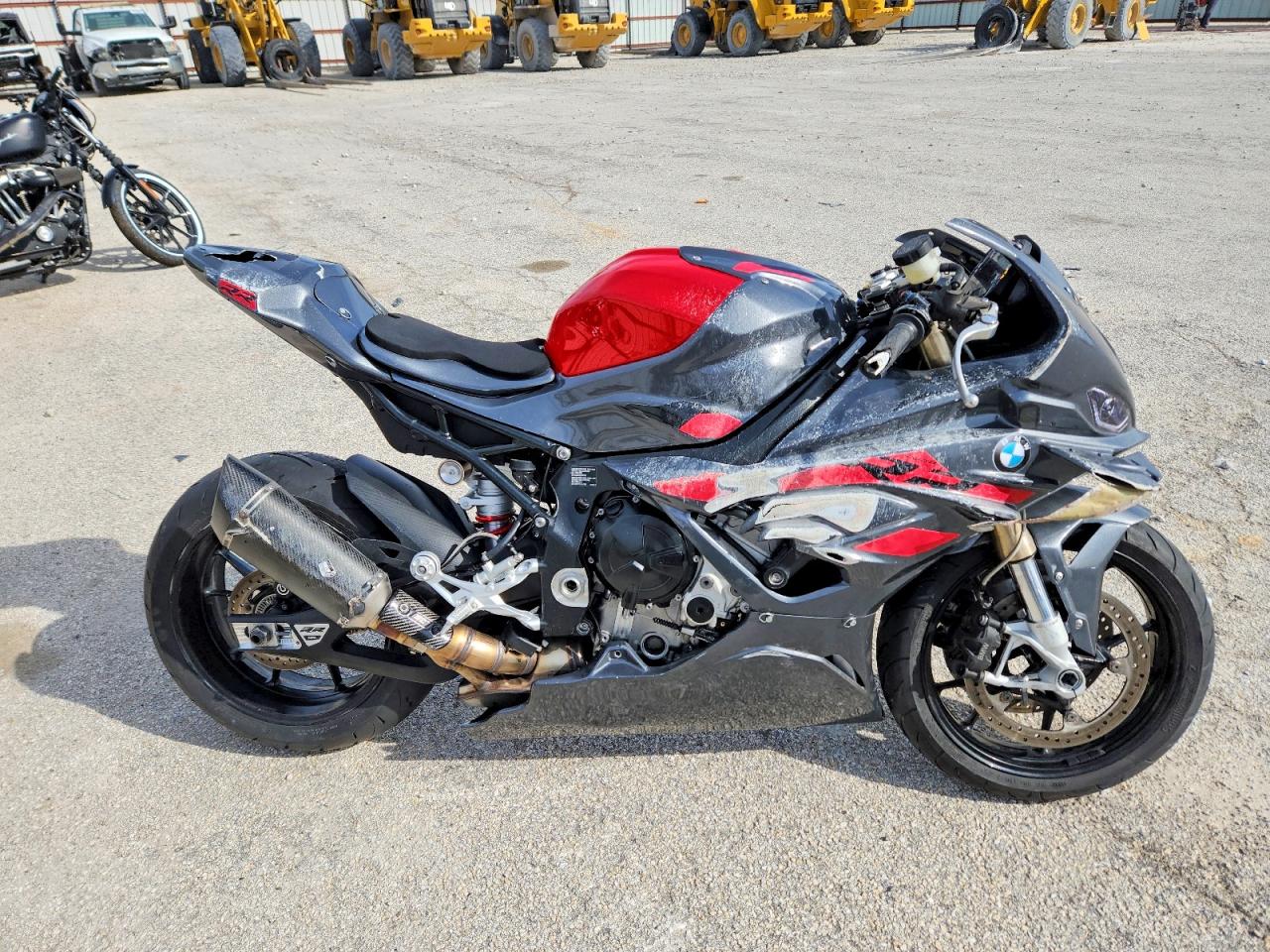 2024 BMW S 1000