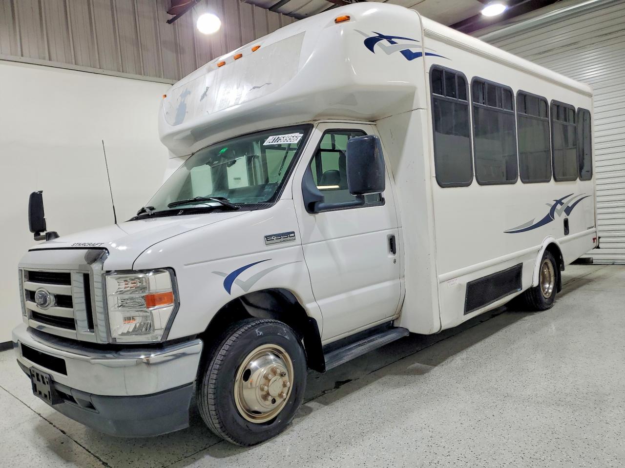 2022 Ford E-350