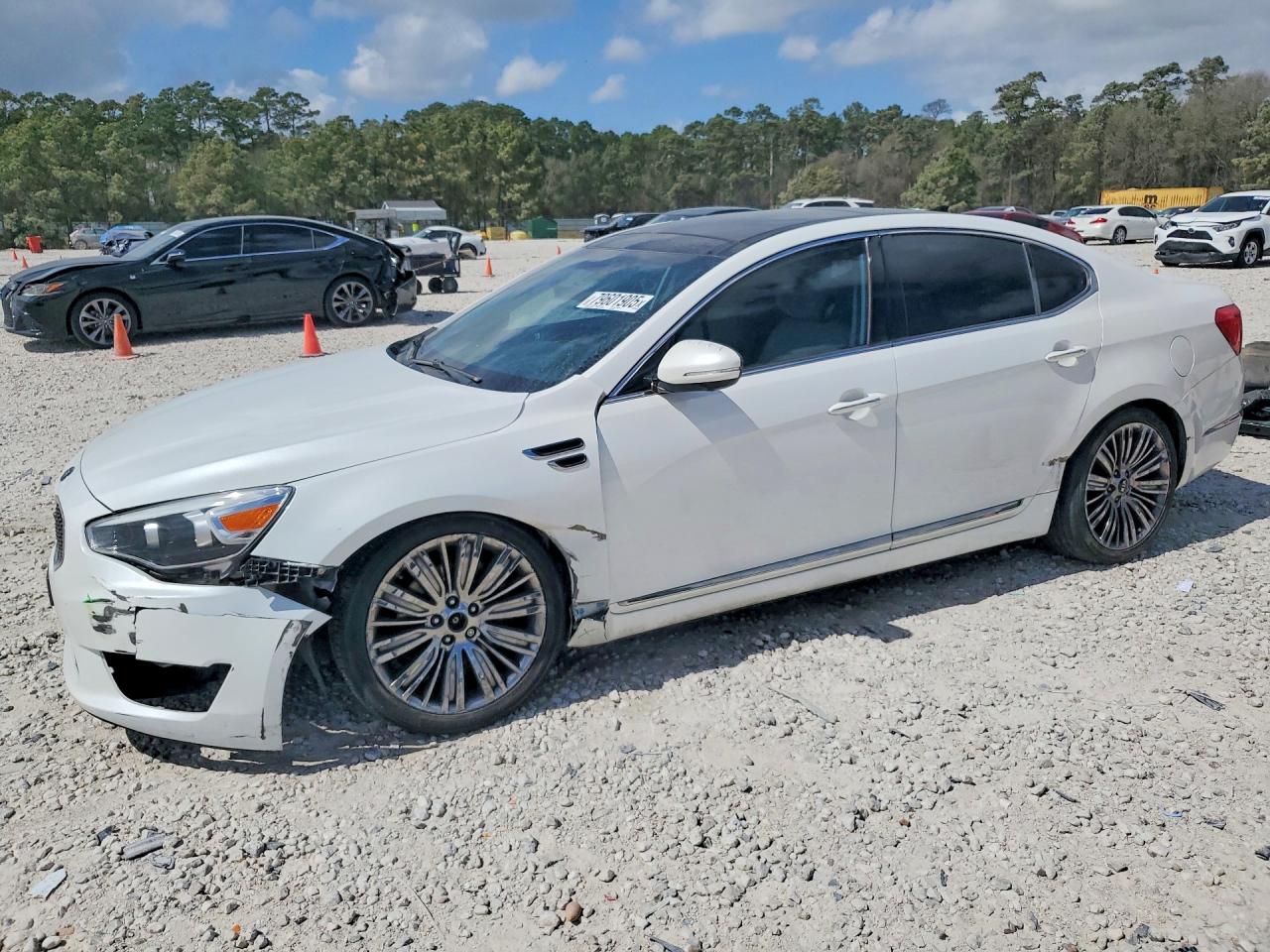 2016 Kia Cadenza