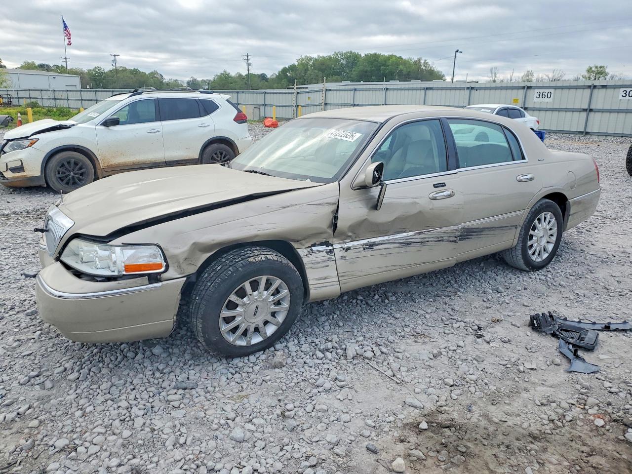 2006 Lincoln Town Car