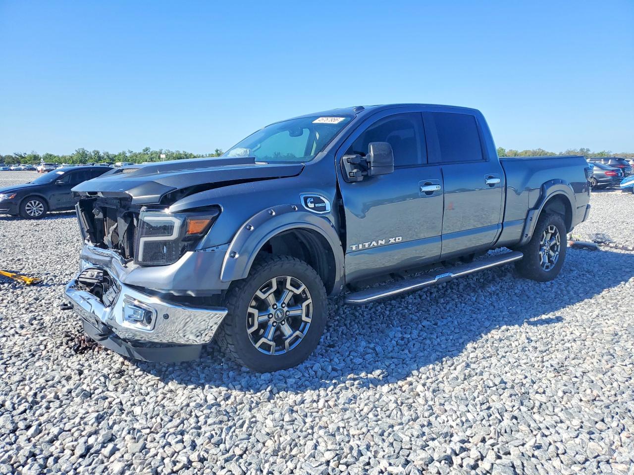 2017 Nissan Titan