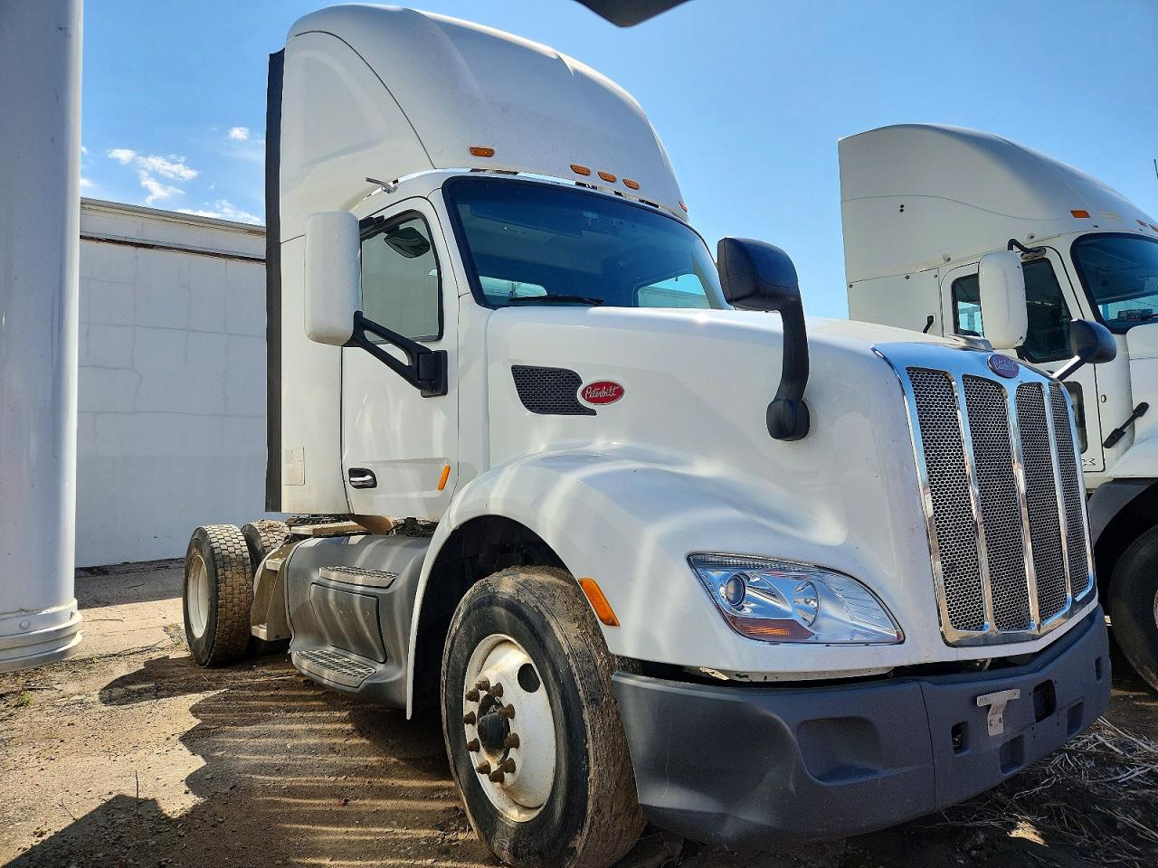 2017 Peterbilt 579