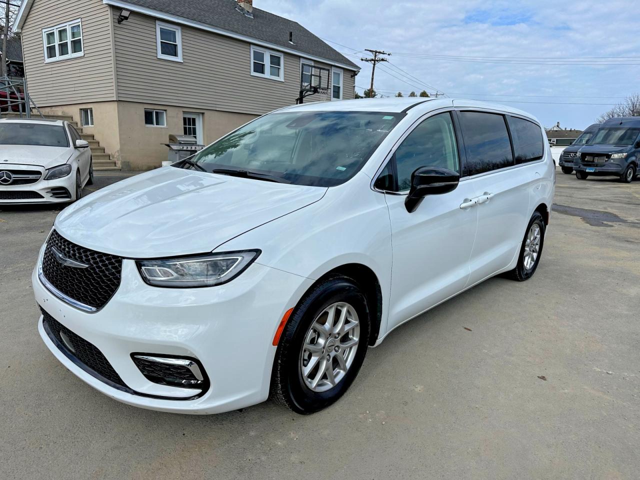2024 Chrysler Pacifica