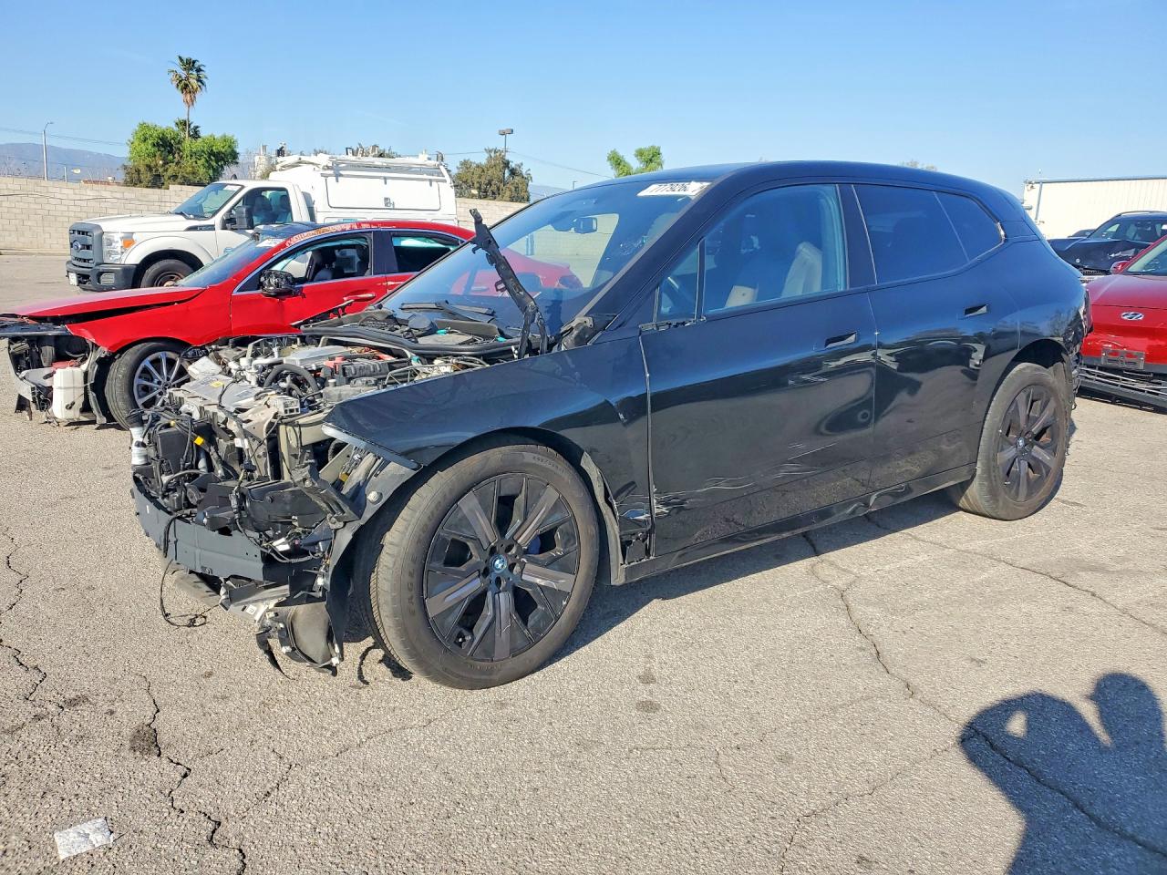 BMW iX