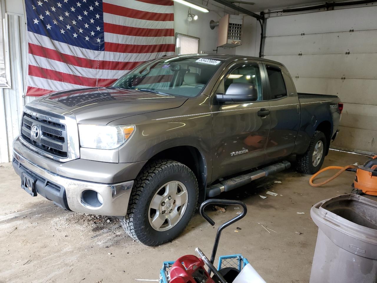 2013 Toyota Tundra dou DOUBLE CAB SR5
