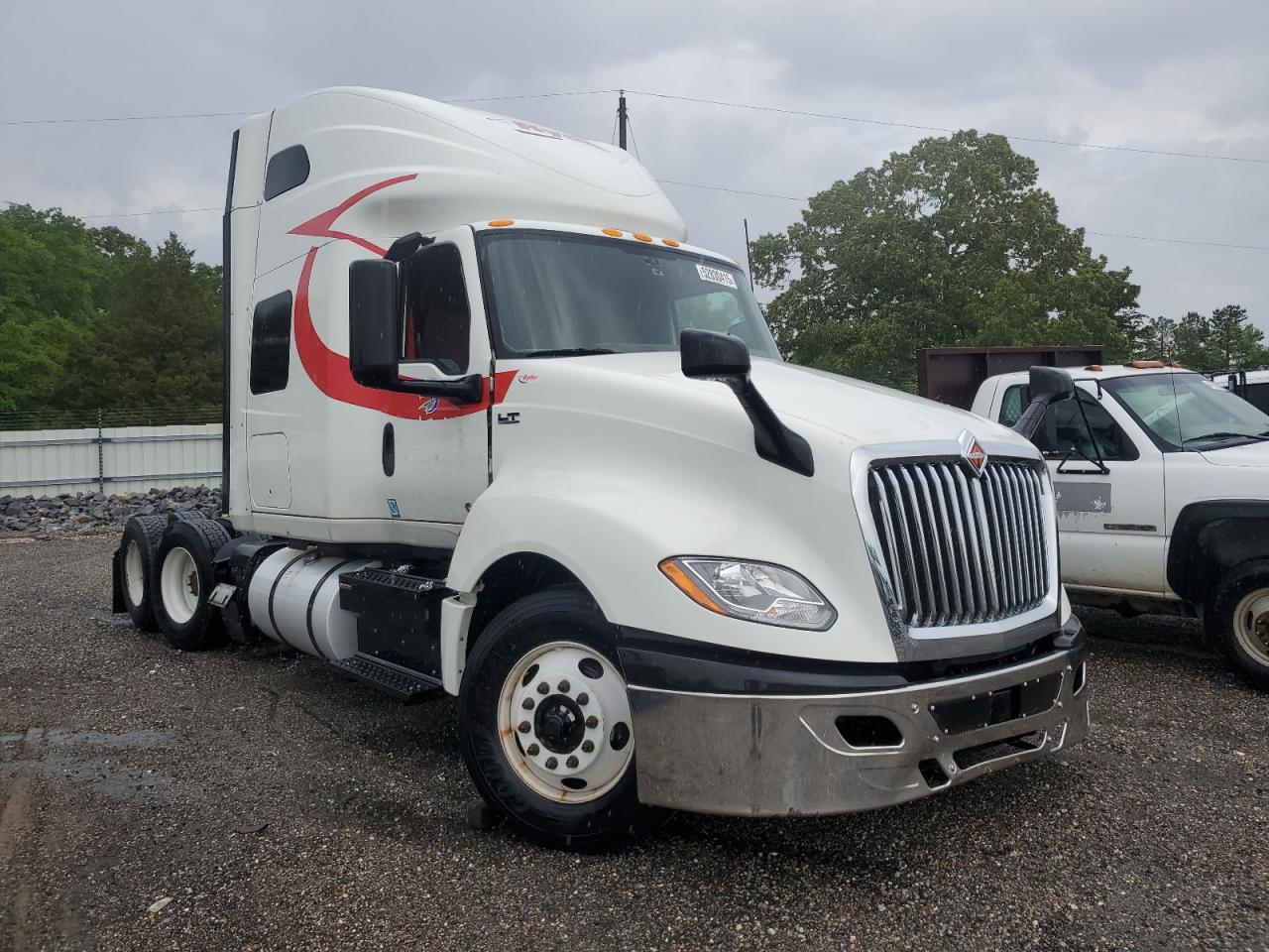 2023 International Lt625