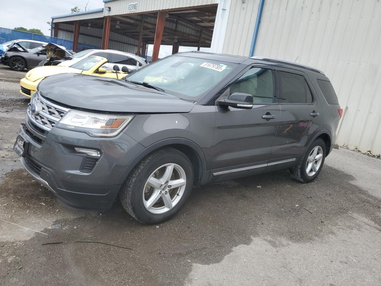 2018 Ford Explorer x XLT