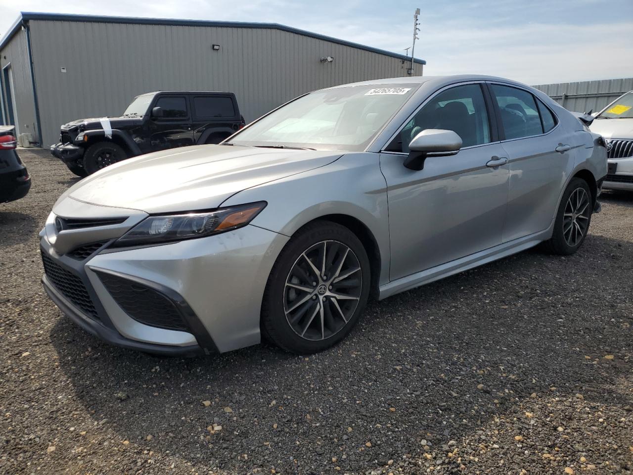 2022 Toyota Camry se SE