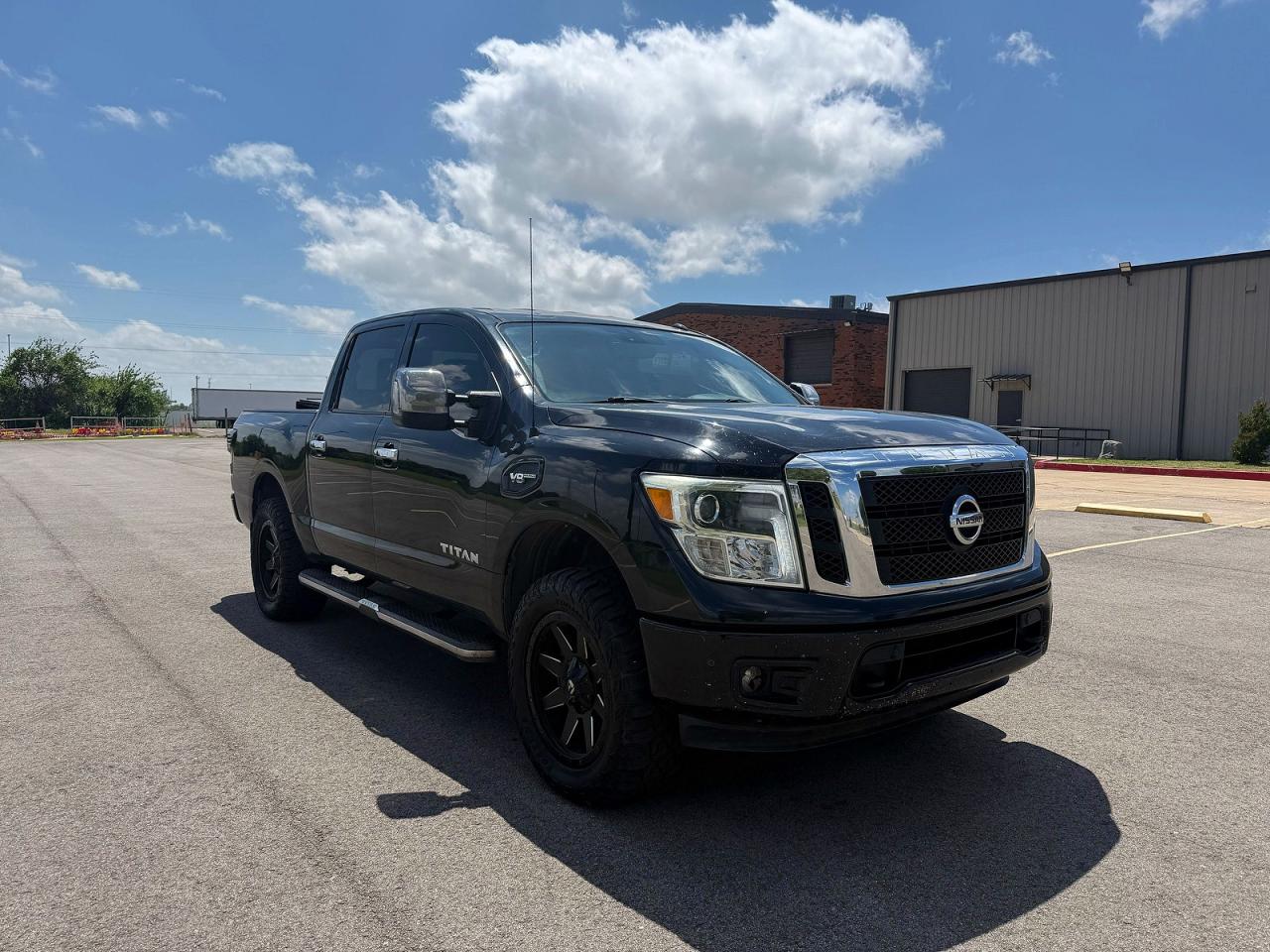 2017 Nissan Titan