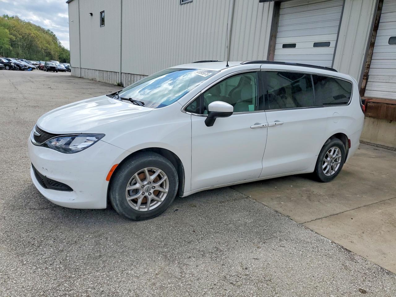 2021 Chrysler Voyager